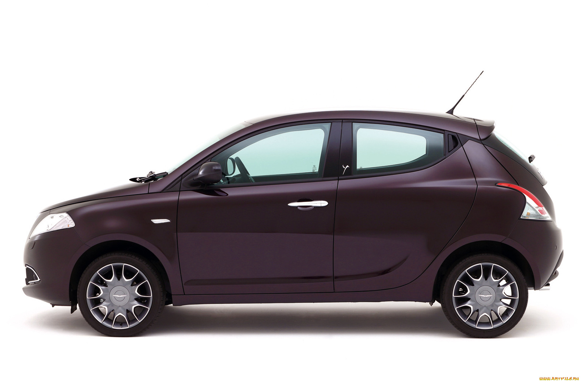 chrysler ypsilon purple 2013, , chrysler, 2013, purple, ypsilon
